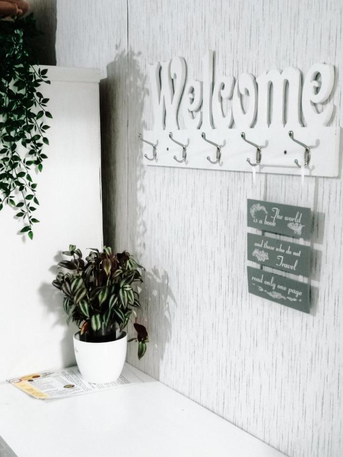 Guesthouse Coco สลาวอนสกีบรอด ภายนอก รูปภาพ